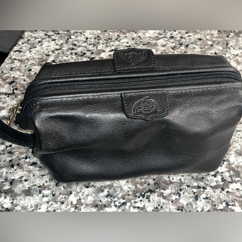 Dopp Genuine Leather Business Class Travel Express Mini-Framed Travel Kit | Toil